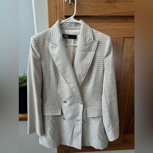 Zara Women’s Plaid Blazer - Cream and Tan
